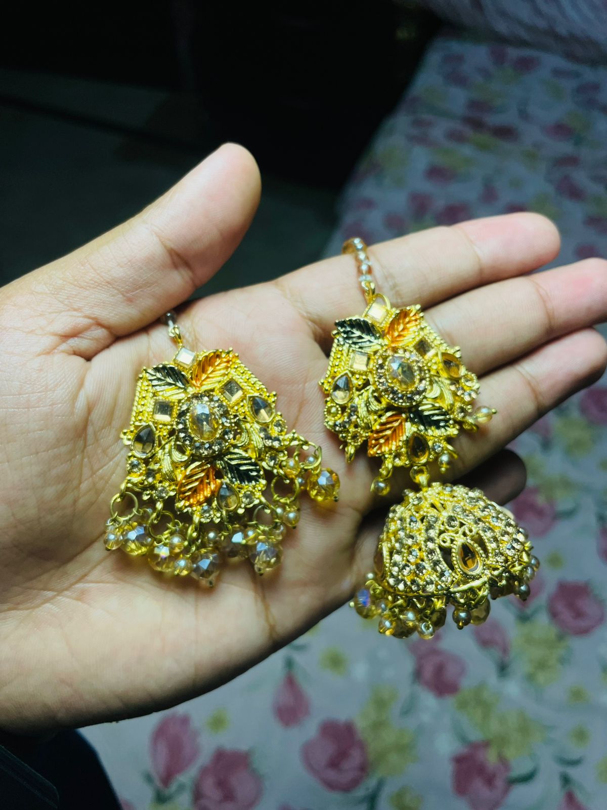 Red & Gold Bridal Bindi with Jhumka Earrings